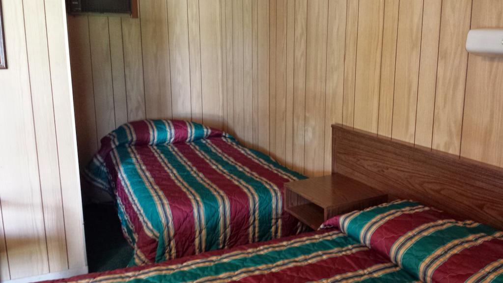Budget Lodge Clarendon Room photo