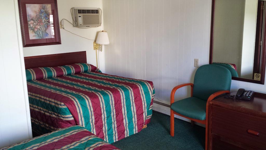 Budget Lodge Clarendon Room photo