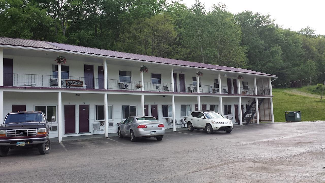 Budget Lodge Clarendon Exterior photo